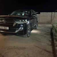 لاندكروز 2020 GXR بحريني ٦ سلندر ماشية ١٠٠  مكفولة من الصبغ والحار الس...