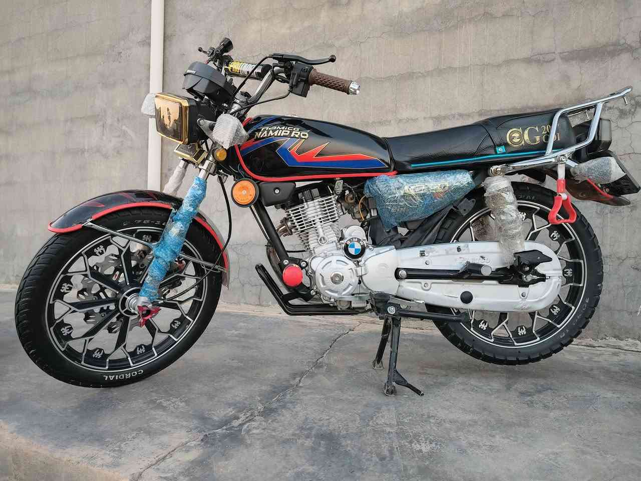 سلام عليكم البيع دراجه موديل 24محرك 200 دراجه احله من الصوره كهربائيات كلها شغاله مكفوله من اي عيب شلعه ونشاط فول 🚀 مكان قولاي جسر حلوان سعر خاص  او مراوس ويه اربعه موديل 24او 25 هاتف ***********
