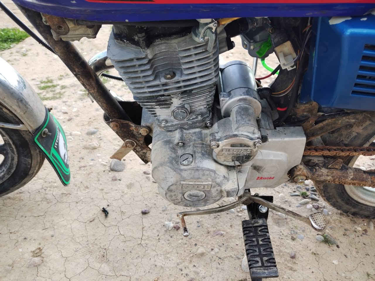 السلام عليكم موطور سيفان وزن ثقيل للبيع موديل 2020 موطور نضيف كلشي مابي كلو شغال كهربايات سلف كلشي شغال المحرك معمر كزوز كاتم محرك نشاط فول كلشي بي جديد حته ضفيره جديده ماتصرف علي ربع موطور مال جناي  #ملاحضه موتجي وتكسر   بي شراي اشلع عيوني مو شراي   لاتراسل ولاتتصل  السعر 375 وبي مجال شي غليل للشراي              اتصل عل رقم او خاص مفتوح ***********
