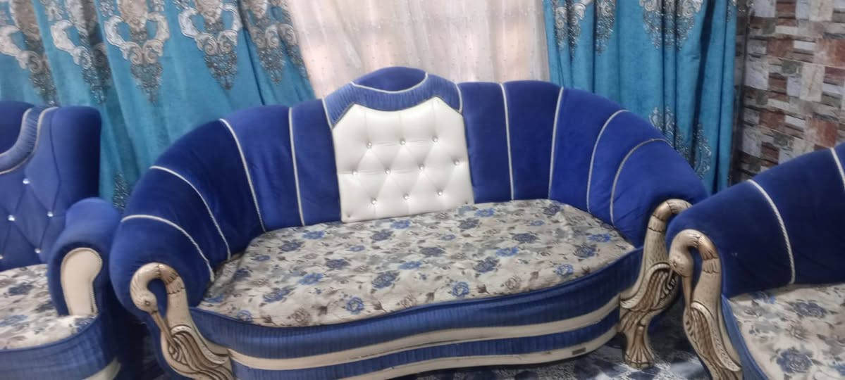 تخم ماخذيهن ب ٢ مليون  نضيفات ريديهن ب ٣٥٠ مكاني نجف ***********
