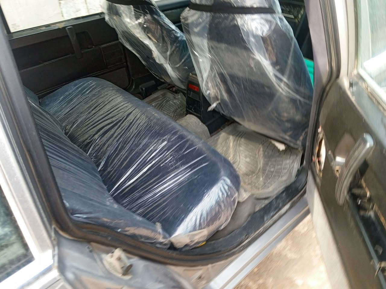 السلام عليكم فالفو موديل 89 باسم اخويه رقم نجف انكليزي سنويه لغاية 30 هزه جديده سعر 40
مكينه صفر جاج كير على شرط غرفه نضيفه 
تخم تاير جديد كهربائيات كله شغاله.. جام كهربائي 49528595 078


**إذا كنت صاحب هذا الإعلان وتريد حذفه لأي سبب، رجاءا أرسل رسالة إلى الدعم الفني**