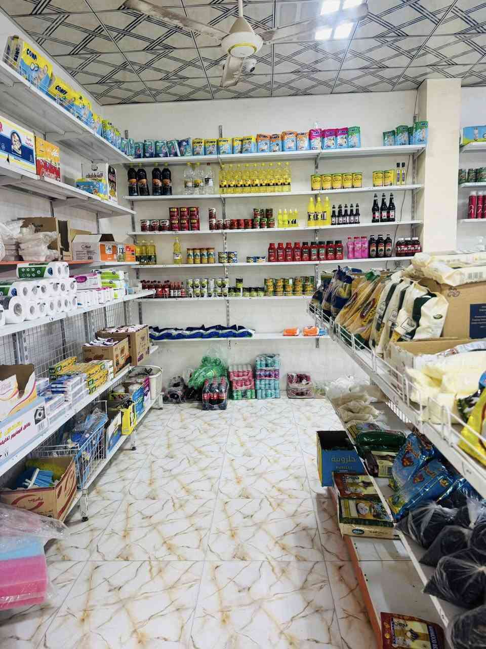 اسواق للبيع العنوان حي الجامعه مقابيل معمل السمنت للاستفسار الاتصال على الرقم ***********
