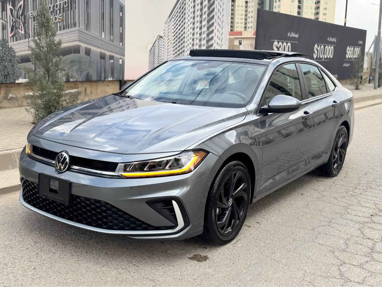 JETTA   SE
جيتا موديل 2025 مواسه فات قه پات به سمه شه غال پانوراما  شكل گوراو شاشه گه وره گيچ ئه لكتروني ناو سپي  كوشن هيته ر ته بريت له مس بريك به سمه ئوتو ستارت ته نها ١٤ هه زار روشتوه كوشن كاره با راداري بيش راداري ئاوينه ته حديد سورعه لايت ليد سه ياره كه ده عامي بو عامي به شه رت كلينه يه ك په له كارتي بچوكي هه يه بي ناو گرتن بي ئرباك شوختو چاليشي نيه سعري 195
*********** السليمانية, العراق
