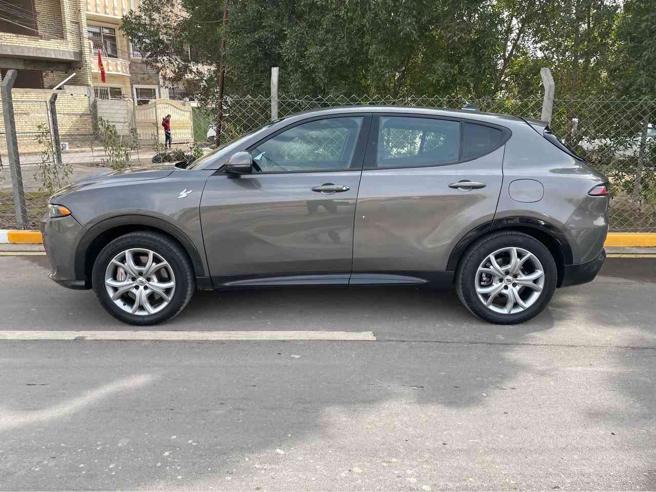 سلام عليكم

دوج هورنت للبيع او مراوس

موديل :2024

رقم اربيل بأسمي 

محرك : 1.3 turbo 

‏ (Plug-in Hybrid)

ماشيه 31 الف 

بدوون اي نقص بل النسبه كير محرك منظومة هايبرد

رادار امامي 

خروج عن المسار 

شحن USB + type C

ويل حجم 18 

كشنات الكنتارا 

شاشة حجم كبيرتدعم كاربلاي 

تبريد قطعتين

كامرة خلفية

حساسات خلفية 

تشغيل عن بعد 

دخول ذكي للأبواب 

مرآة شفط + نقطة عمياء + اشارة

بيهاا 5 قطع صبغ بدووون اي ايرباك 

تصليح دبي 

للمعلومات اكثر الاتصال 

***********

***********

السعر المطلووب 13500$$ بغداد, العراق
