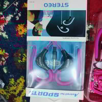 قطعتين • سماعات • وصلة توصيل