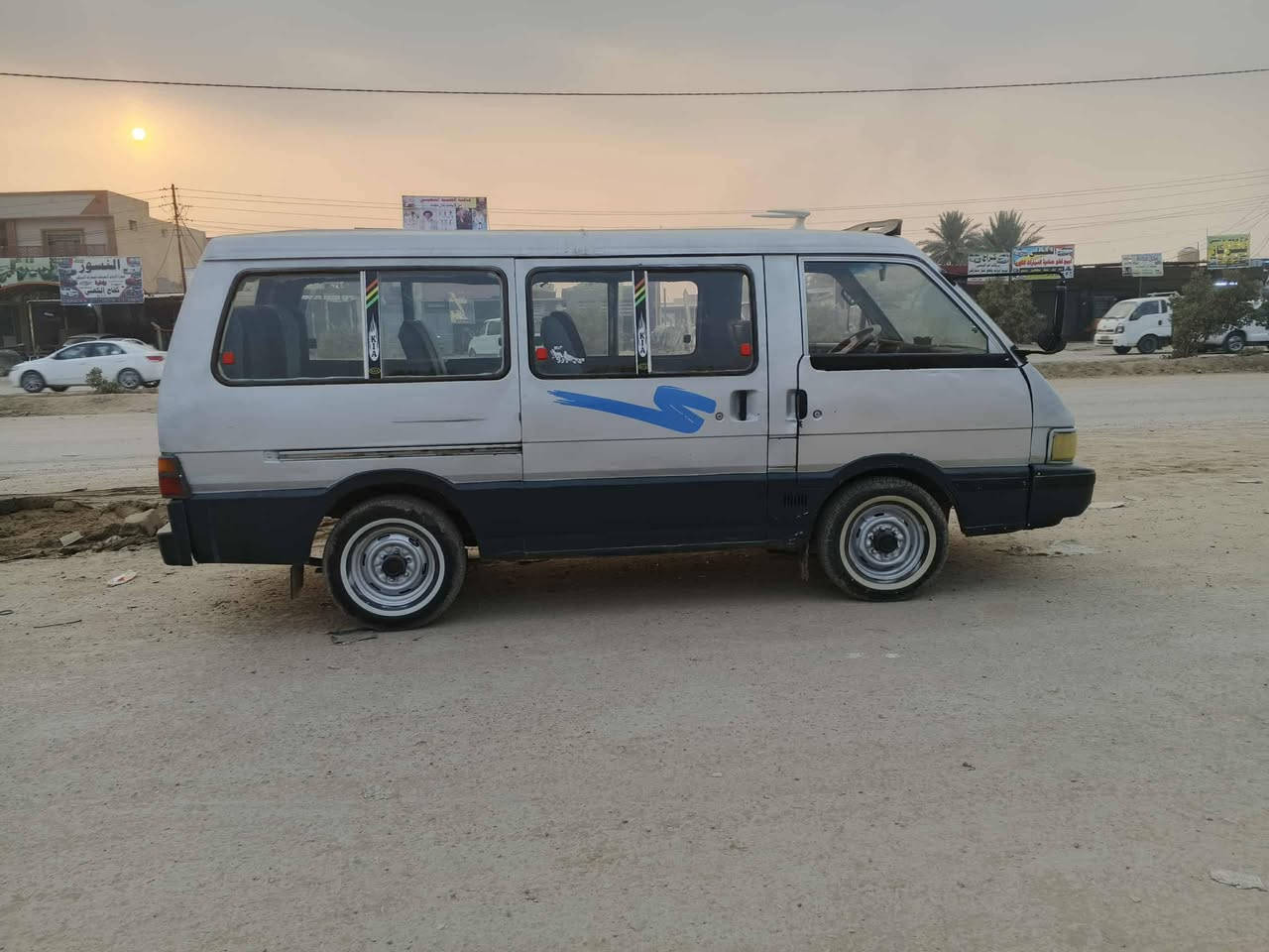 سلام عليكم كيه بسته البيع موديل 93 رقم مثنئ الماني مكينه كير اكسن خير من الله مدوشمه  تخم تاير حداده شواصي جدد سياره جاهزه ربع مذب عليها 34 او بيه مجال ***********
