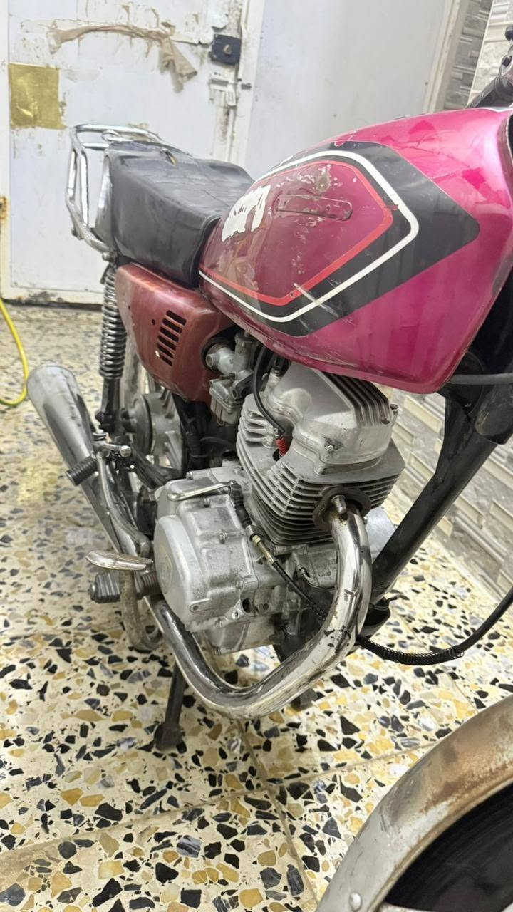 اربع كير محرك ارشه بيه خيط بخار
للبيع سعر 200 وبيه مجال
***********
