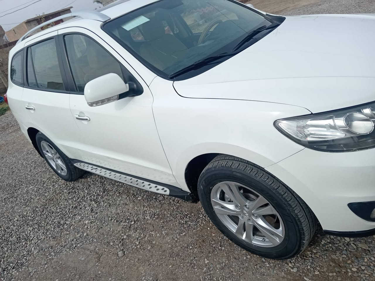 سنتافي موديل ١١ رقم صلاح الدين الجديد سنويه ٢٩ محرك سته لاصرف ولا بخار مامفتوح السياره فول مواصفات بصمه أبواب بصمه تشغيل فتحه كامره بالمرايه السعر ١٥٥ وبيه مجال رقم الموبايل *********** العنوان الشرقاط الساحل الايسر قريه شاطي
