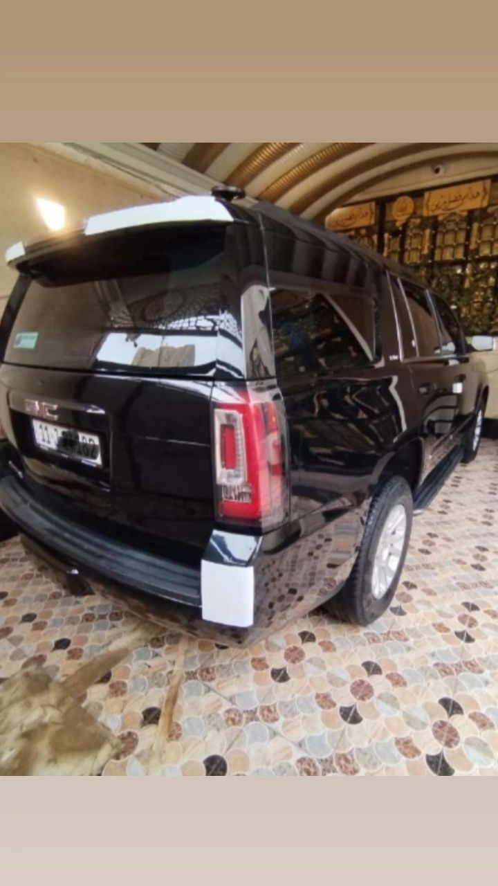 السلام عليكم جمسي يوكن موديل 20 خليجي وكالة المنصور كفاله عامه  من ضربه وتبديل وصبغ  وبارد 
رقم بغداد بسمي
موصفات سياره SlE
موصفات معرفه 
قاصه كشنات كهربائي 
صندوك كهربائي 
منضومه زنون 
سياره كامل استخدام شخصي 
تخم تاير جديد دوشمه 
ماشيه 150 
سياره مال بيت
مكان السياره بصره 
رقم الهاتف ***********
