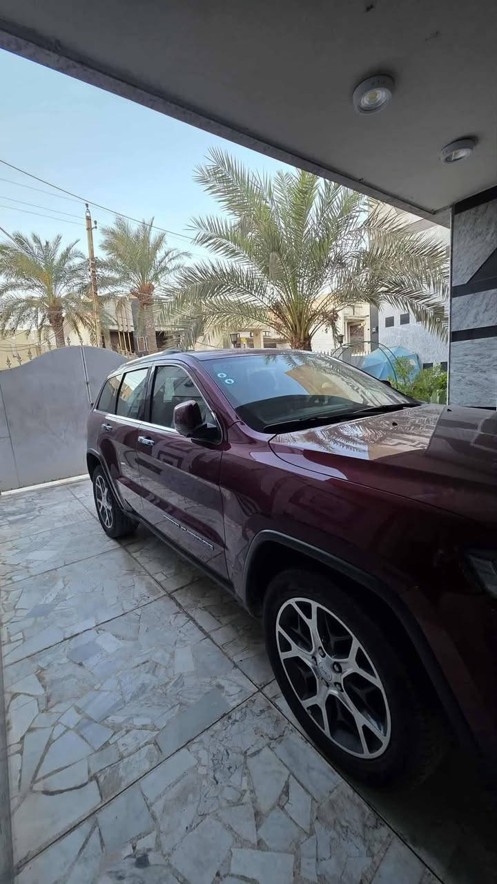 سلام عليكم للبيع جيب لمتد بلاس خليجي 2019 كفالة عامة
3 شاشات

فول مواصفات 1/1

مكينه  3600

ماشيه 90 كيلو

مكفوله كفاله عامه

تشغيل عن بعد

شاشه جبيره 

كامره دواره

جنطه كهربائي شفط

شفتات ستيرن 

تئدفه بلستيرن

حساسات امامي خلفي

دبل كزوز

سستم صوت 12 سماعه

دمامي خلفي بصندوق

قطعتين تبريد 

كشن خزن ميموري 

داخل جلد

تدفئه تبريد بكشنات

ستيرن تدفئه

لايت زنون بلادي

اطفاء محرك اوتو عند توقف

اوتو بارك مساعد

ردارات جانبيه

توقف ذاتي 

وباقي المواصفات المعروفه 
رقم بغداد انكليزي

سياره بسمي شخصيأ 

السعر 290 واذا شراي تشلع عيوني 

مكاني بغداد البلديات حي التجار 

***********
