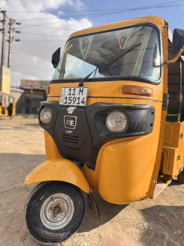 سلام عليكم تكتك البيع  ٢٢شهر ٦مكفوله من ضربه وصبق فقط شخط مكينه تنقص بس مامفتوحه الرقم ***********
