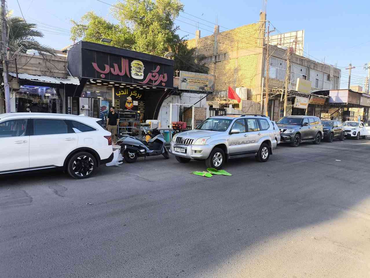 دار للبيع حي المعلمين القديم بدايه شارع المرور  مساحه 600 موقع تجاري
***********
