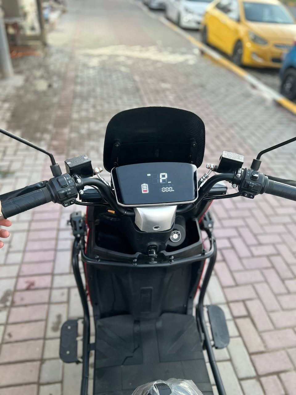 بطاريات 🔋 عدد6
نضام R 

نضام P 

منفذ تايبسي للشحن الجهاز 

لد زنون 

موديل 25/26

بلوتوث سماعات وياها بصمتين دراجه جديده السعر 900 و بيها مجال للشراي مكاني بغداد الغزاليه


**إذا كنت صاحب هذا الإعلان وتريد حذفه لأي سبب، رجاءا أرسل رسالة إلى الدعم الفني**