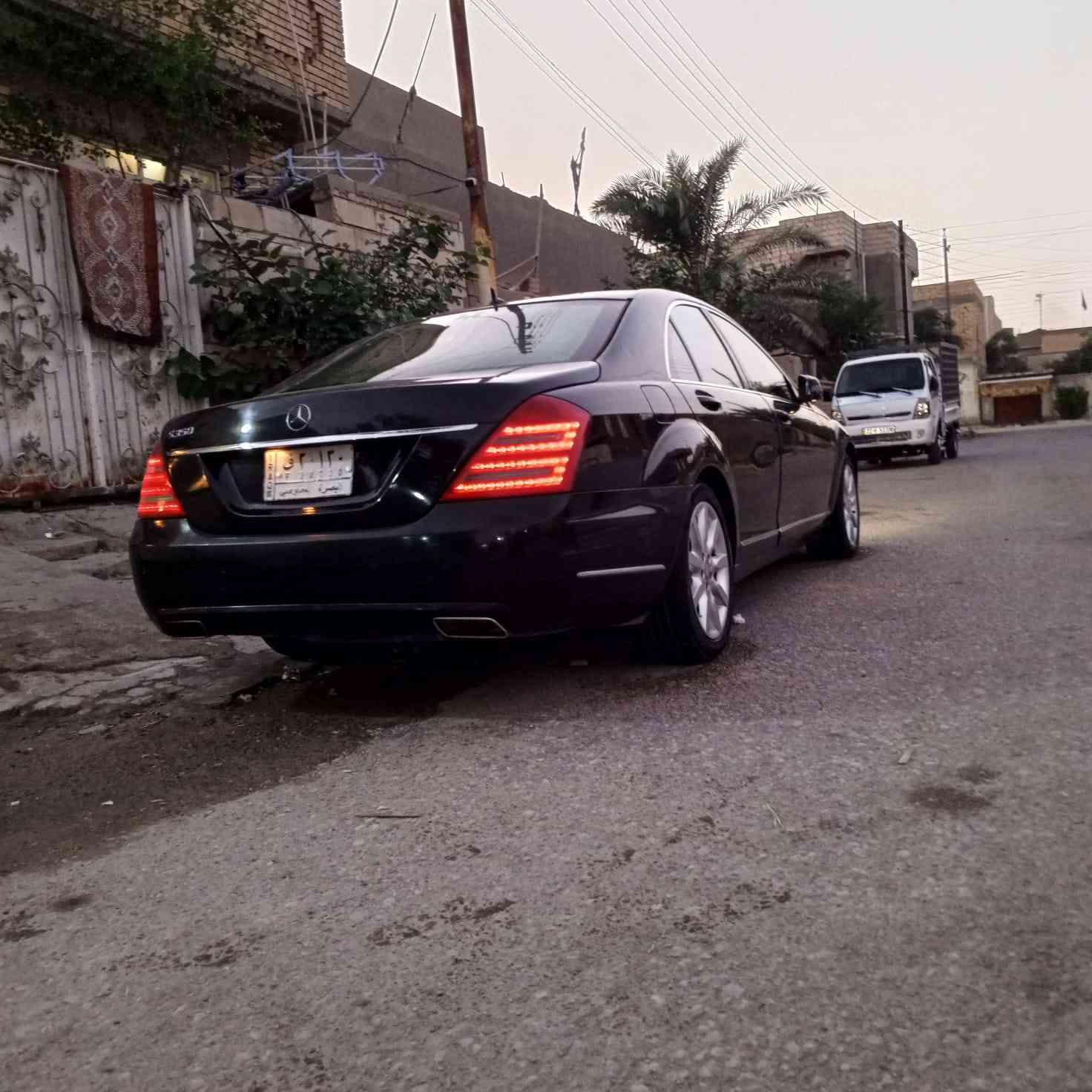 مارسيدس اس كلاس ٣٥٠ ستة سلندر المرغوب موديل ٢٠٠٩ وارد الماني فول مواصفات سيارة جاهزة كير مكينة حدادة تخم تاير ماتصرف ولادينار  موصفاتها بيها صبغ احزام جمالية وسونارها موجود اصفاح وقبق صندوك البنيد ممصبوغ
رادار
بوب شفط
فتحة
حساسات امامي خلفي
جوبلس تصعد وتنزل
بردات كهرباء
لايت زنون بلاد
ناظور ليلي
تحكم استيرن
٣ انظمة قيادة
زراك لايت
سيدي ٦ اقراص
شاشة
تدفئة تبريد بالكشن
سلايت طكتين
بردة خلفية
ثلاجة
بعد هواي بيها مواصفات ماتنعد والي جانيها يعرف مواصفاتها سيارة خير من الله 
بيع او مراوس وحسب القناعة 
السعر ١٧٥ سعرها جدا مناسب وتكدر اشوف المعروضات خواتها وتسئل عن الاسعار والي مايعجبة السعر يعبر المنشور جزاكم الله خير 
اخوان اني مكلف بالنشر وهذا رقم راعيها
رقم الهاتف ***********  . 
. 
. 
. البصرة, العراق
