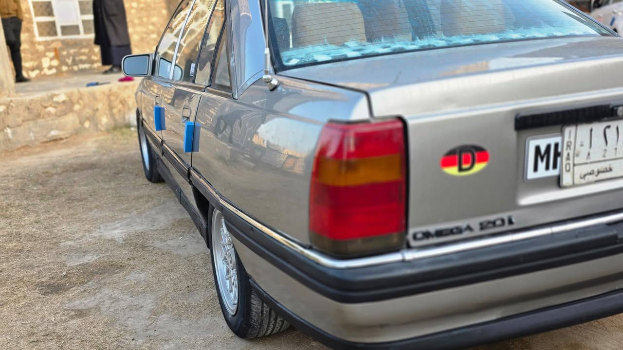 محرك الفين بلادي كير اوتوماتيك جاهزه كير محرك صدر ما نقصه اي شي سنويه جديده مسجل اناره تحويل مكان السياره
الرمادي السعر 35للستفسار ***********
