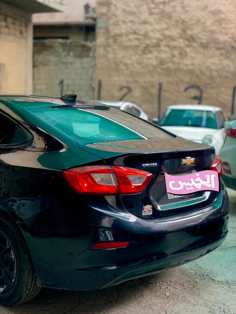 السلام عليكم فقط للبيع
شوفرليت كروز 2018 
مكينه وكير وطخم شرط جديد...
مكينه 1400 توربو...
ماشيه153 كيلو
السياره نص فول
رقم نينوى الماني.
ضررها موضح بالصور بدون دواخل شرط
صار بيها ربع باب خلف باب السايق داخل الموصل
اما ضرر امريكا موضح بالصورة 
سيارة كامله بس تحتاج صبغ بنيد
مكان السياره موصل جانب الايسر
السعر : 95$ و بيها مجال بسيط
للتواصل :***********
