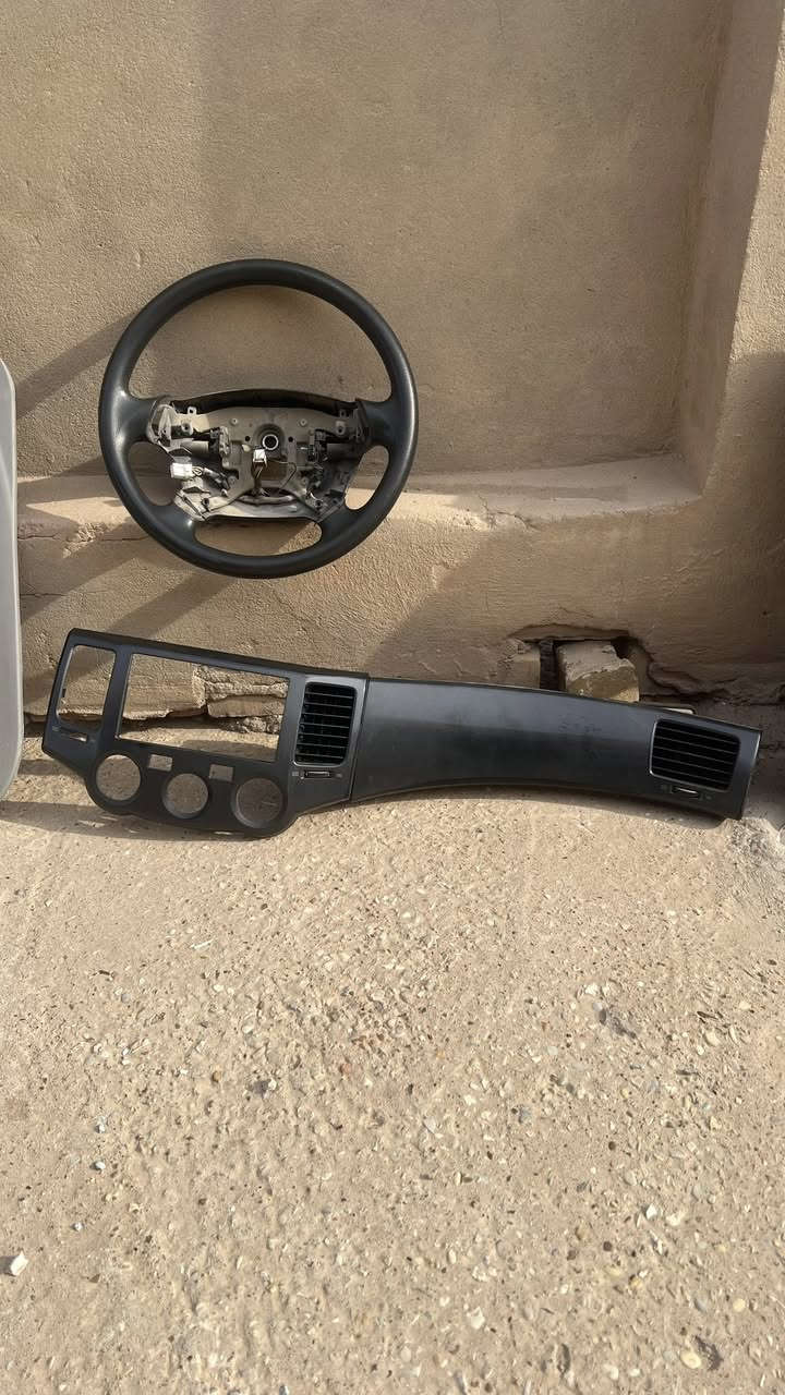 السلام عليكم
للبيع غراض كيا اوبتما
بطاين باب امامي فقط النظافه 90‎%‎ السعر 30 الف 
وجه دشبول كامل السعر 20 الف 
دركة استيرن السعر 15 الف 
كل الغراض اصليه فتحتهن من السيارة 
مكاني كوت مركز 
للاتصال ‭0771 432 1774‬
