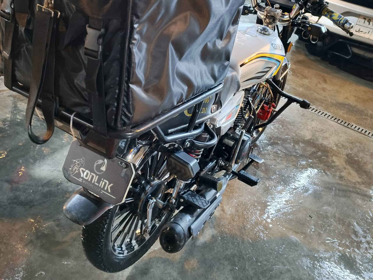 سلام عليكم دراجه ايراني مديل 25+مكينه ضاغطه وزنجيل 
مابيهه اي نقص اوراق المعرض كامله/مكاني بغداد الاعضميه
/رقمي(***********)السعر اتصل وتدلل
