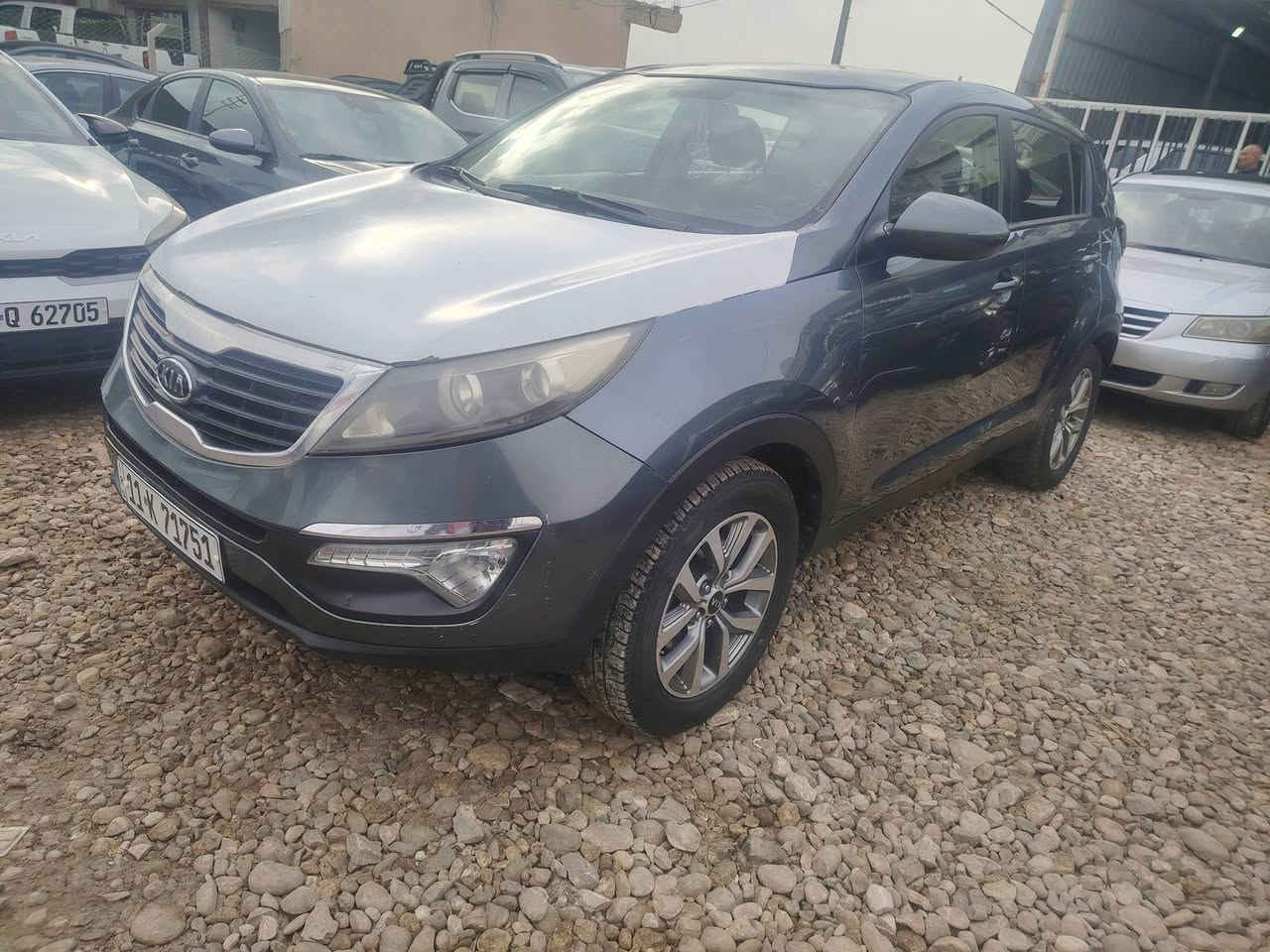 سبورتج موديل ١٤
وارد أمريكي ضررها بنيد وقبق جنطة فقط
رقم بغداد عنواني واسط الصويرة
السعر ١٢٥ وبيها مجال
للإستفسار الاتصال على الرقم
***********
