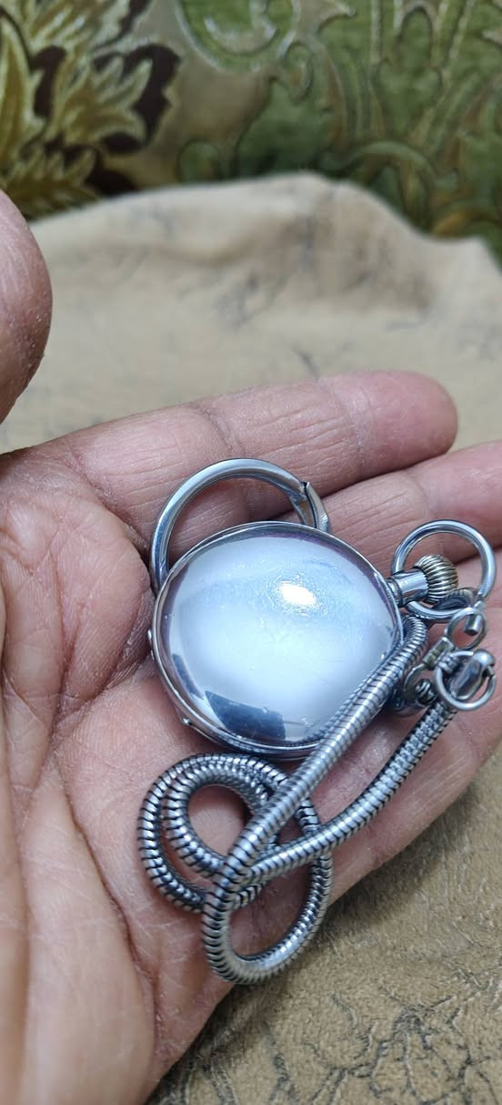 بسم الله الرحمان الرحيم
ساعة وست اند العريقة جيبه
قطر 35.5 ملم سويسري
سنتر ثواني منفصل اصلي فنتج مكينة صفرة 
تعمل بكفائة عالية نظافة جيد جدا
لتفاصيل اكثر او الحجز مراسلة الصفحة او الاتصال واتساب
***********
🌹الصدق والامانة شعارنا🌹
