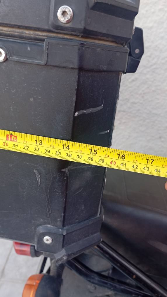 الرقم: ***********
الموقع: حي الجامعة
صندوك نظيف مقفل 
للي يفيده يتصل بي مجال بسيط للشراي مو شراي لا تتواصل تتعبني وما تحصل شي بغداد, العراق
