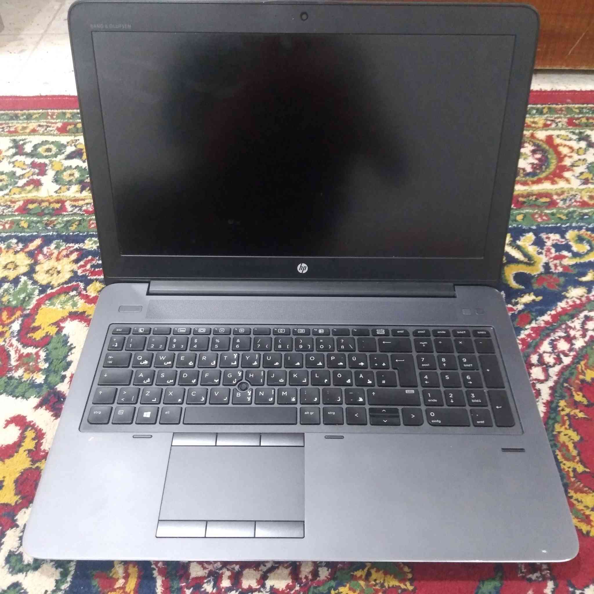 للبيع لابتوب هندسي وكيمنك شاق HP ZBook 15 G3 نظيف جداً بحالة ممتازةالمعالج: Intel Xeon E3-1505M v5 (قوي جداً ومكافئ للـ i7)الرام: 16GBكارت الشاشة: NVIDIA Quadro M2000M (أساسي 4GB) ممتاز للتصاميم والألعابالهارد: 512GB SSD سريع جداًالملحقات: الشاحن الأصلي HP + حقيبة اللابتوبحالة الجهاز: نظيف جداً بحالة الوكالة، بطارية ممتازة وشرط الفحص 100%.السعر: 420,000 دينار (وبيه مجال بسيط للشراي الجاد)رقم واتساب ***********
