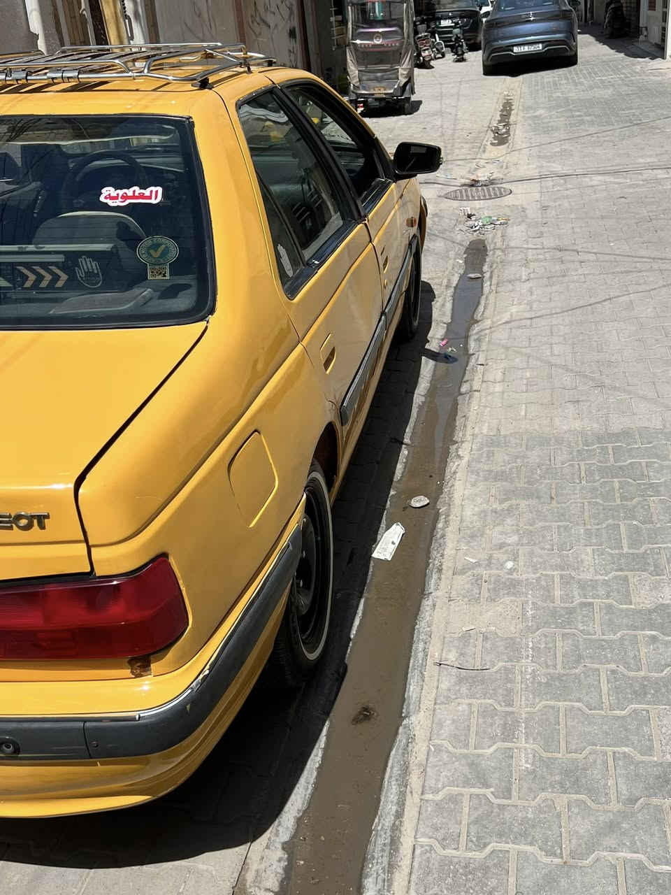 سلام عليكم بيجو بارس  سياره خير من الله مكينه جديده كير جديد تبريدنقصه غاز حداديه جديده 35وبي مجال ***********
