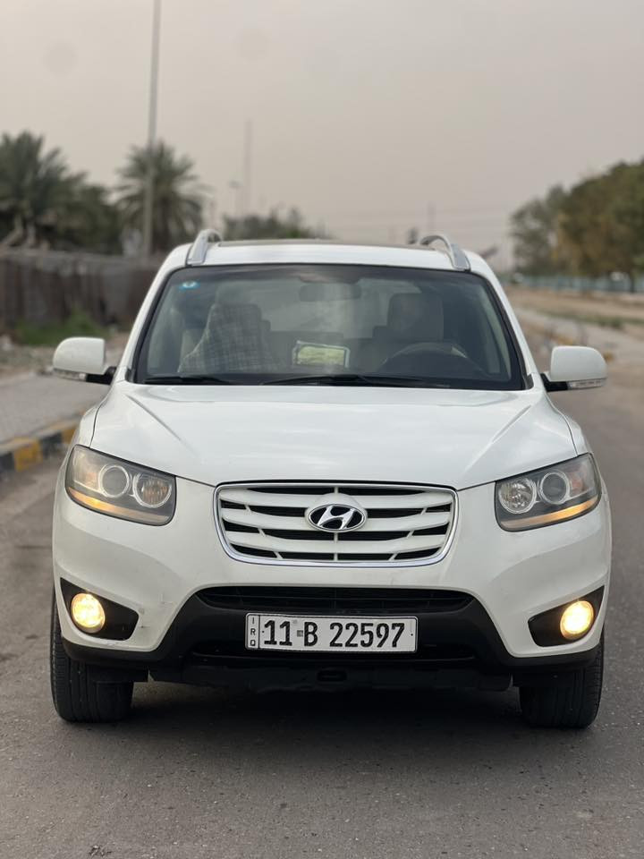 سنتافيا 2011 ستة سلندر فور ويل 3 قطع تبريد كفالة عامة رقم بغداد الجديد  مكانها بغداد محمودية سيارة جاهزة صدر جديد امامي خلفي وبأسمي السيارة
رقم الهاتف ***********
