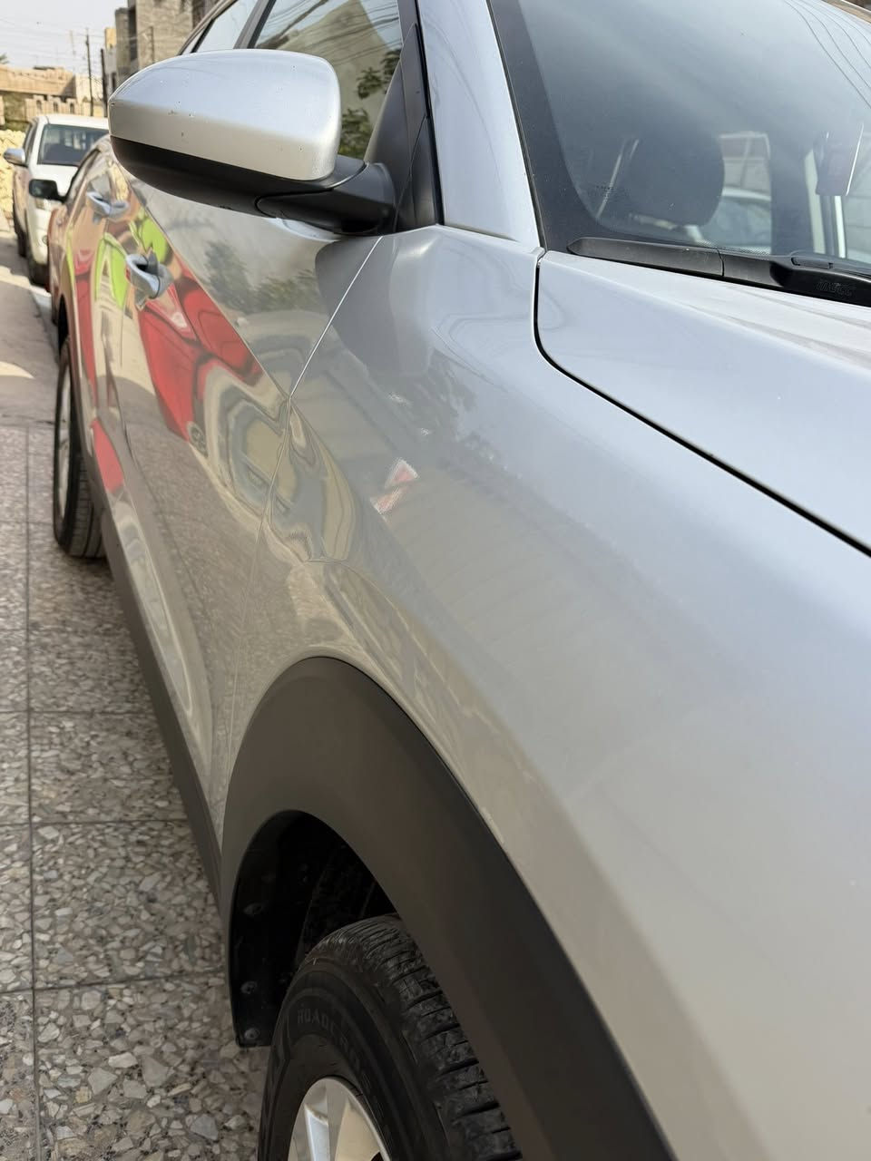 توسان امريكي  موديل 19. 

سياره بدون حادث فقط كلير. امريكا 
رقم بغداد انكليزي. جديد 
سياره حيل نضيفه واحله من لصور
 

سعر. 155 وبيهه مجال 

الشراي يتصل. 
***********
