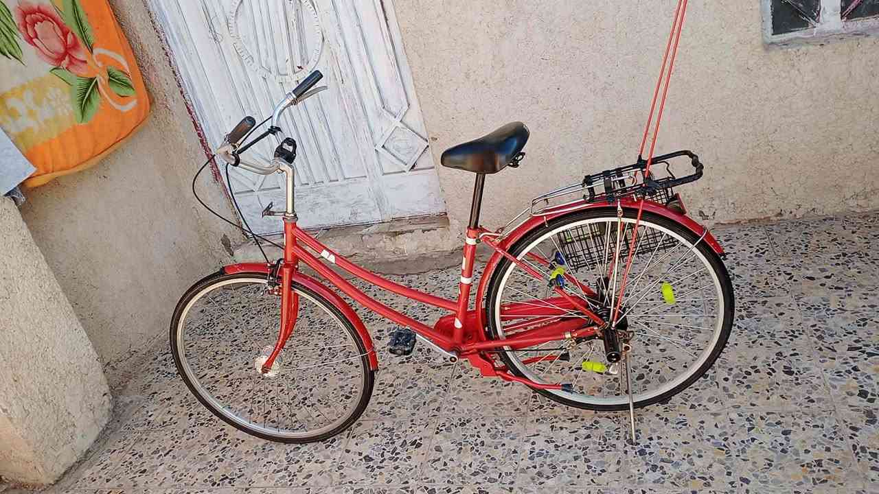 سلام عليكم بايسكل للبيع السعر 85
قفل خاص تعال


**إذا كنت صاحب هذا الإعلان وتريد حذفه لأي سبب، رجاءا أرسل رسالة إلى الدعم الفني**