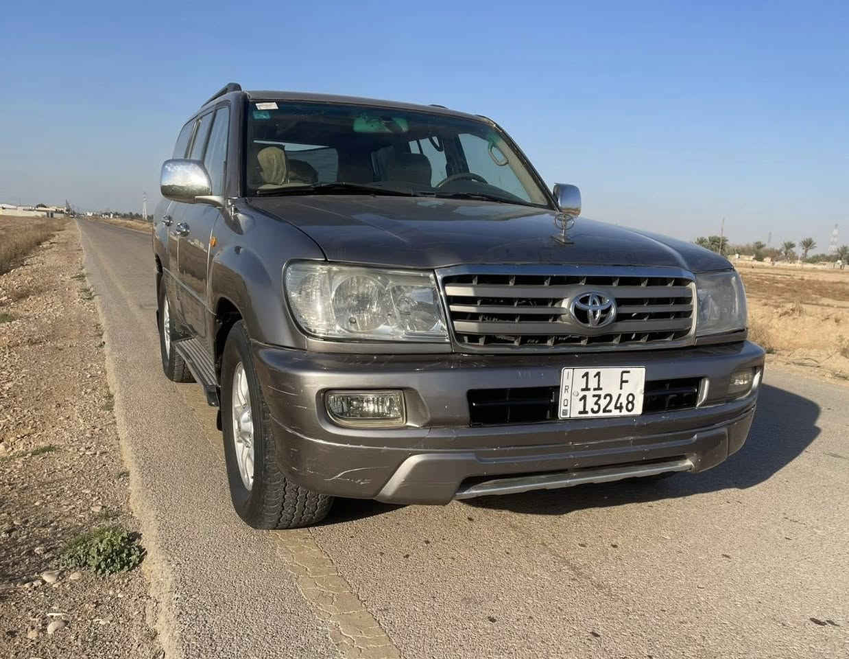 للبيع لاندكروز 2004رقم بغداد انكليزي بسمي تحويل مباشر كير ومحرك مكفولات تخم تاير سياره جاهزه من كلشي مصبوغه حزام فقط السعر 125وبيهه مجال مكاني بغداد رقم ***********.
