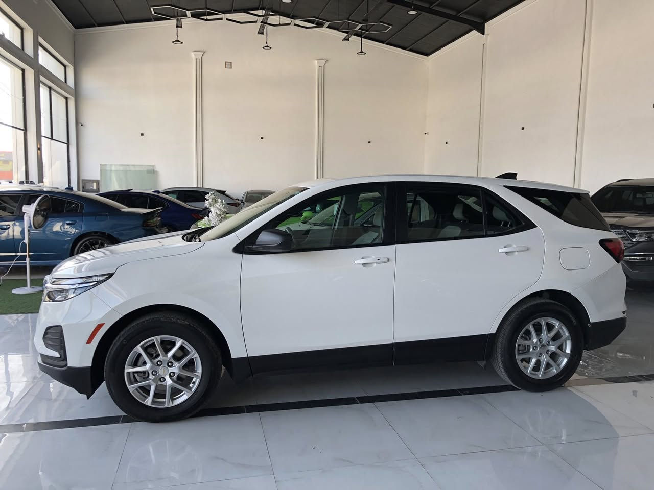 كوردي
جوري ئوتومبيل:-  ايكونيكس
رةنگ  ئوتومبيل:- سپي
موديل ئوتومبيل:- ٢٠٢٤
مواصفات ئوتومبيل:- ls
دعمي ئوتومبيل:- جاملغي پشتي و سندوق
ماوةي رويشتن:-  ٤٧٠٠ ميل 
نرخي ئوتومبيل:- ١٥٤٠٠ $
جوري رةقةم ئوتومبيل:- كاتي هةولير 
شوين ئوتومبيل:-
0782 452 2011

نوع السيارة:- ايكونيكس
لون السيارة :- ابيض
موديل السيارة :- ٢٠٢٤
مواصفات السيارة:- ls 
عداد السيارة:- ٤٧٠٠٠ ميل
ضررها :- جاملغ خلفي و صندوق
سعرها :- ١٥٤٠٠ $
نوع الرقم :- كاتي اربيل تترقم شمالي 
مكان السيارة:-اربيل معارض
رقم تليفون 
0782 452 2011
