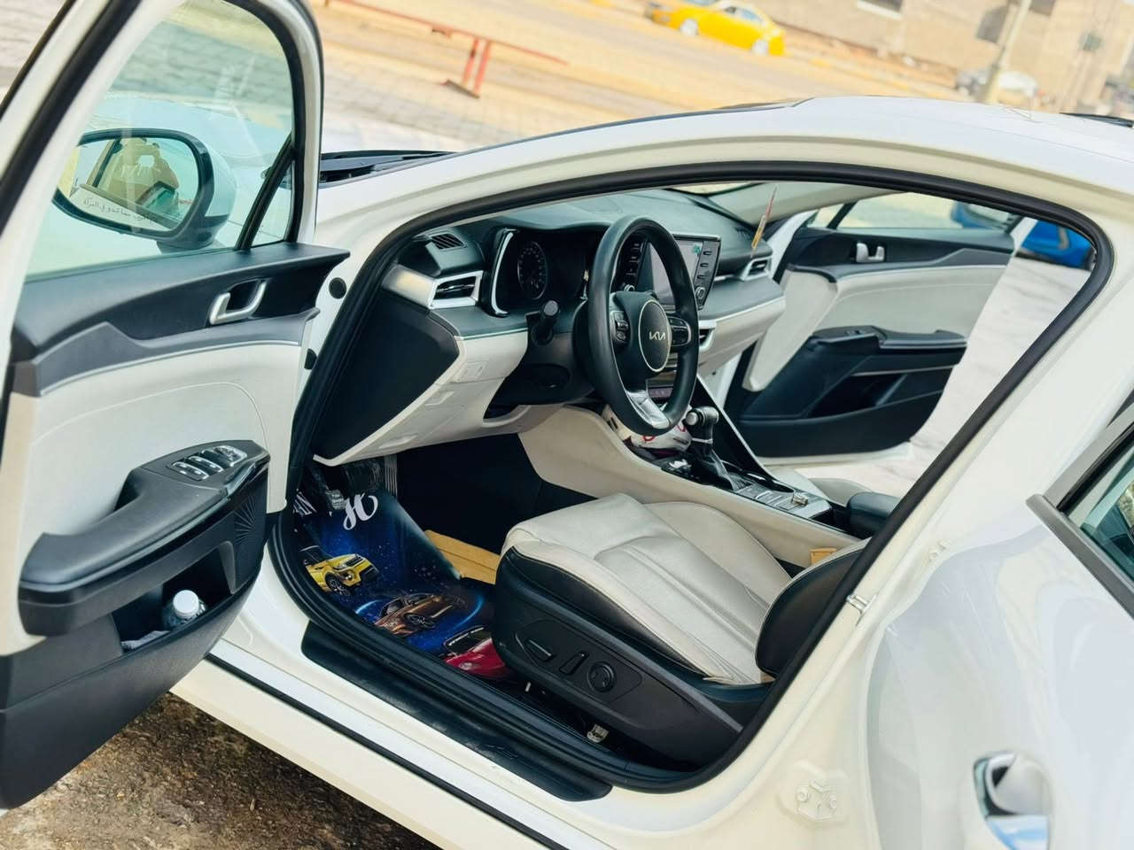 ماشيه 58الف مكينه 2000 دوش

مواصفات معروفه

بصمه عدد2 وتشغيل عن بعد

حساس امامي و خلفي

شاشه كبيره

تبريد قطعتين

باقي مواصفات موضحات بالصور

السياره مكفوله من جميع نواحي ماعدا (باردين موضحات  بالسونار بالصور وباقي مكفوله من الشخط والزلغ سياره جديده ونظيفه وجاهزه من كلشي ربع ماتصرف عليها)

السعر 200  وبيها مجال للطيبين

مكاني السياره الديوانيه

 ***********
