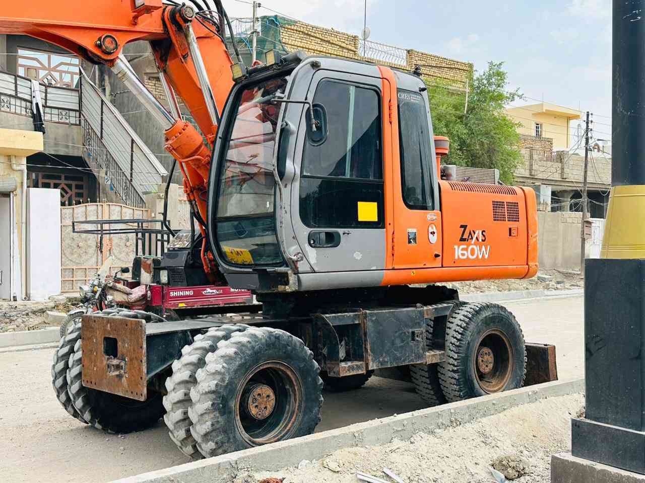 زت للبيع حجم ١٦٠ على وضع الشركة موديل ٢٠٠٤ السعر ٥ شدات المكان ديالى بلدروز رقم اربيل
***********
