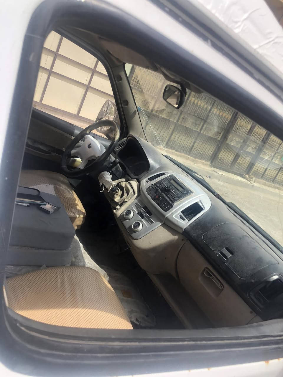 موصليه البيع ٢٥ بيها مجال سنويه عظم عاج سياره حلوه ***********
