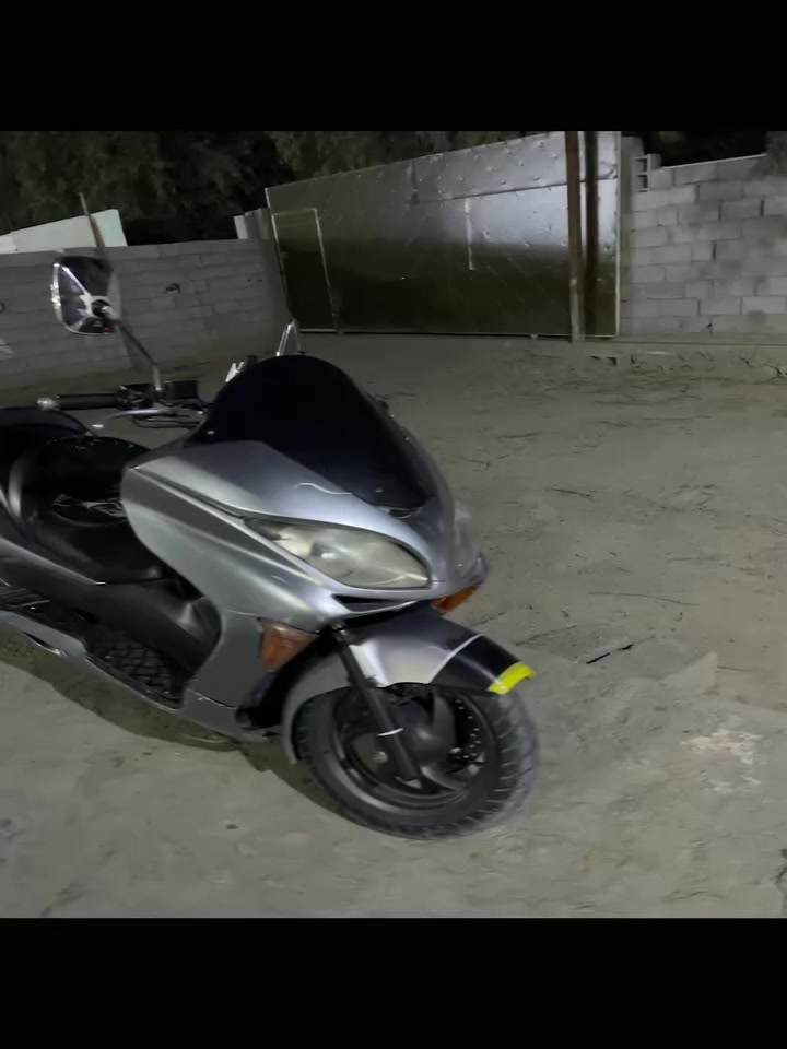 السلام عليكم خوان دراجه فورزه صفر 8 بصمه للبيع الدراجه نضيفه مكينه تخبل منضومه زنون سعرها 75 الله شاهد اشاير لد تايرات جدد عندي الكشن شويه مشكك مثل ما موضح بل صور الدراجه خير من الله كله شغال كيلو متر رون كيج بانزين كيج حماوه وحماوه ماكو خلاص ماي اخضر حاطلها المكان بغداد الشعله سلاميات السعر 500 استفسار ***********
