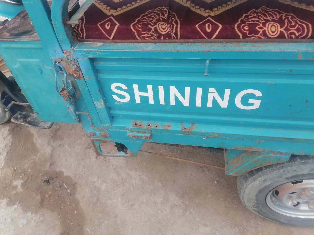 سلام عليكم شباب ستوته للبيع مديل ١٧ لسعر مليون و١٠٠ بيه مجال بصيط مكان كربلاء شبانات خاص مفتوح


**إذا كنت صاحب هذا الإعلان وتريد حذفه لأي سبب، رجاءا أرسل رسالة إلى الدعم الفني**