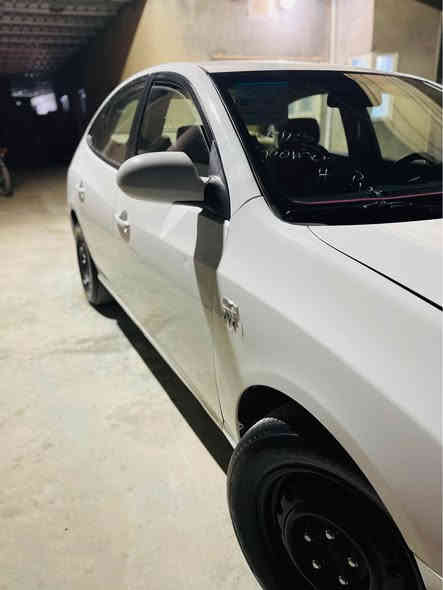 ئەلنترە بۆ فرۆشتن مەکینە گەورەی دکشن بەرز ناو زەرد ئەلتونی بازار بئ چالو شوخت سەقفی وەک شوشەیە گێرو مەکینەی بە شەرت برێک بەستروە کارەبای مەسبوتە تابرید ساردو گەرم لە سەر سویج تاقەو رەقەی بە شەرت  مواسفات ئەلنترەیە سەیارەکە زۆر جوانو پاک ماوەتەوە هەموو گیانی بە شەرتە سەیارەی مەحرەز نیە دەستی خۆمە  نرخی 52 مەحمەلە
*********** رانية
