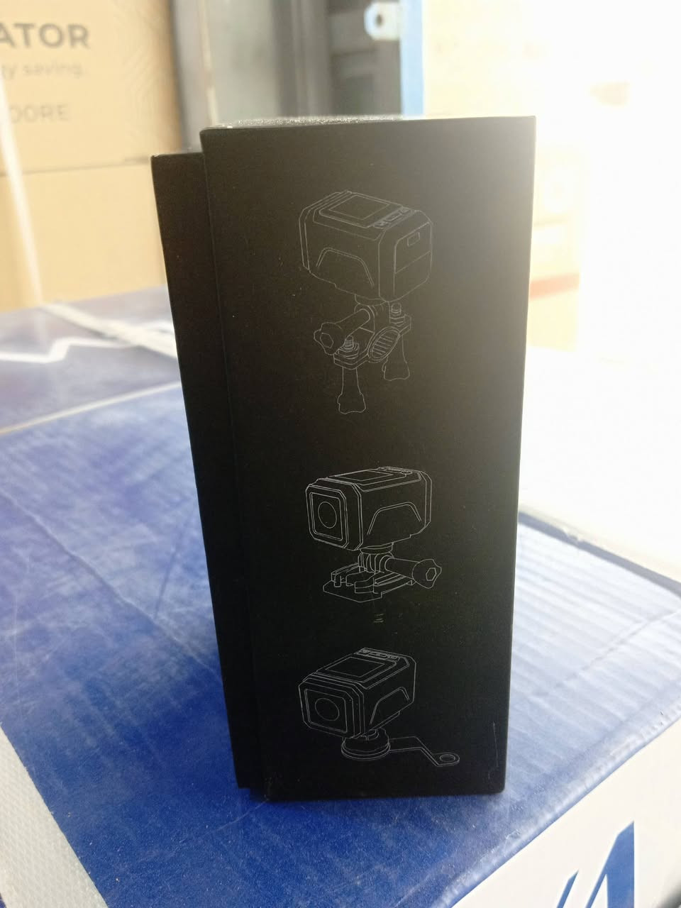 السلام عليكم كاميرا فور كي 4 فور كي تجي تشتغل بها شاشه وتنربط على التلفون صورتها كلش واضحه وبيها رام 16 وعندنا توصيل كل المحافظات السعر مالته 75 وهذا رقم التلفون ***********
