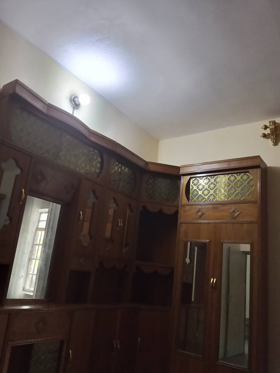 غرفه نوم عراقيه حطاطه صاج درجة اولى نضافه فول الاستفسار ع خاص والاتصال ع رقم ***********
