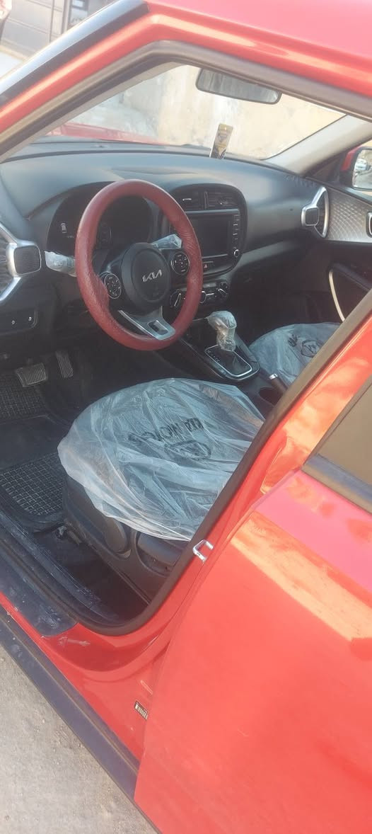 السلام عليكم  رمضان كريم ع الجميع كيه صول موديل ٢٠٢٢ رقم اربيل دولي وارد امريكي حادثه فقط جاملغ خلفي ايسر  مواصفات عاديه شاشه كبيره كامره رادارات تحكمات السعر المطلوب (١٤٤)بيه مجال ***********
