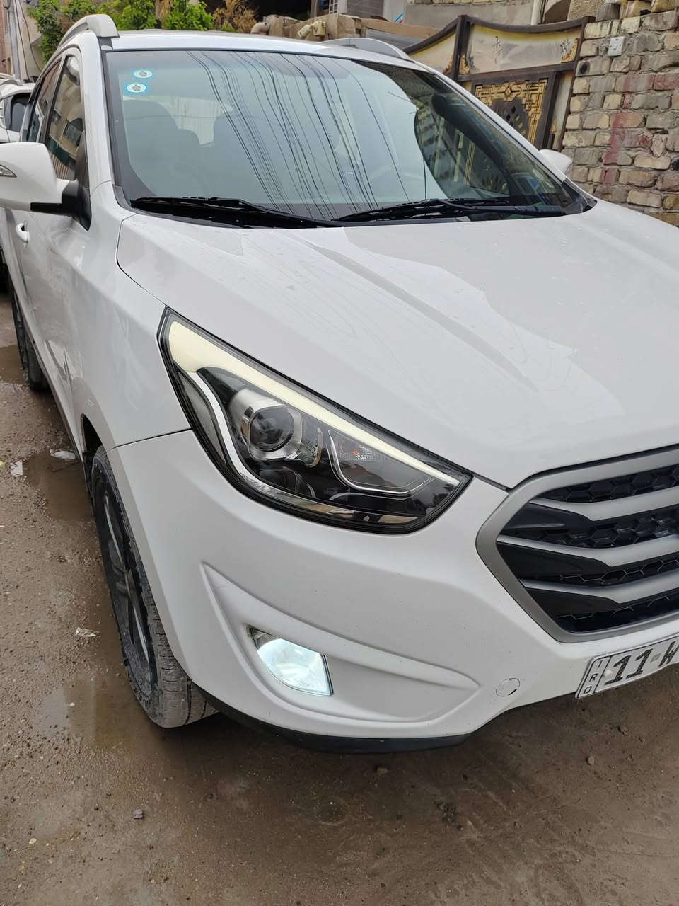 توسان ٢٠١٥ خليجي جديدة بمعنى الكلمة مابيها برغي نقص كير محرك بلادي مملعوب بيهن داخل جوزي تبريد خلفي تبريد ثلج تخم تاير جديد محرك 2000 دوش هزة جديدة سنوية لل٣٠ رقم بغداد مميز بيها حافات الداير مال الجاملغات الخلفية طخة بسيطة ومصبوغ دعاميات مصبوغة السعر ١٣٩. مكان بغداد حي اور ***********
