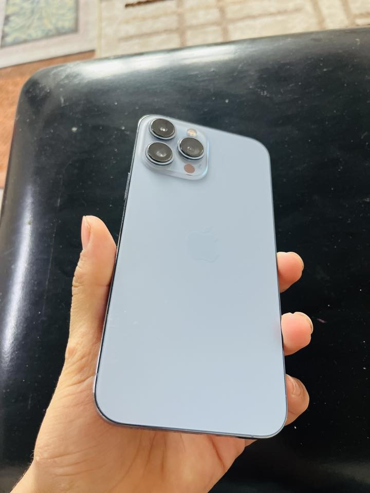 سلام عليكم 13 برو ماكس 256 G بطاريه 92 مرفوعه الجهاز نضيف حيل السعر 660 وبي مجال *********** واتساب 
 *********** زين
