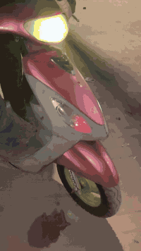 دراجه ماكس جقمه بوشه بلاديه مبدل فقط ولفات دراجه ما بيه نقص كلشي كامل ...