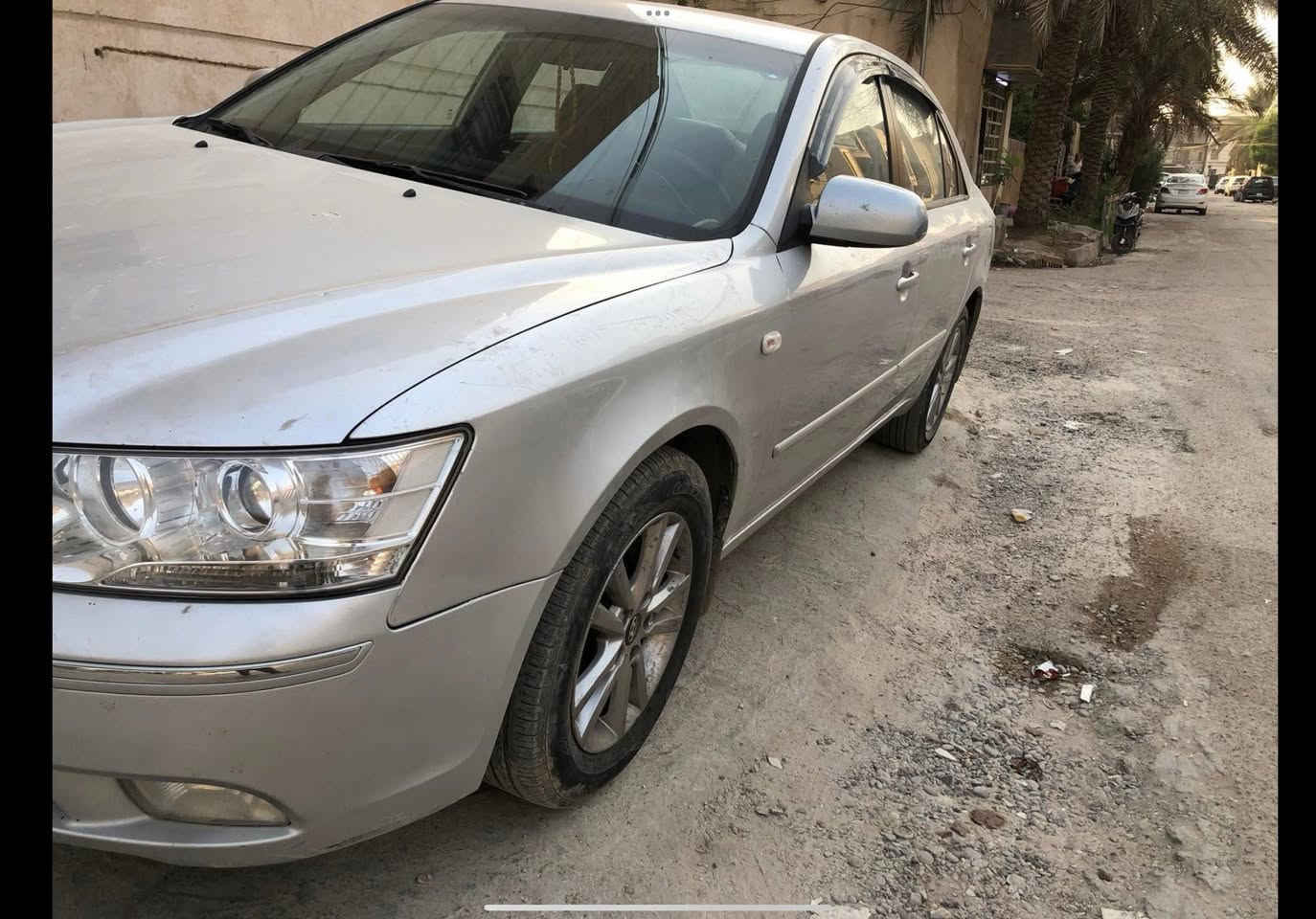 السلام عليكم للبيع سوناتا 2011 رقم أربيل هزه جديد  بسمي سياره بيه قطع صبغ أبيع احزام  بدون دواخل على اثر شخوط 4سلندر محرك كير مكينه كهربائيات كله شغاله سياره جديده معنى الكلمه على وضع الشركه تبريد تدفئه كاملات سياره كامله مابيه نقص سعر 100 وبيه مجال مكان بغداد حي جامعه هـ***********
