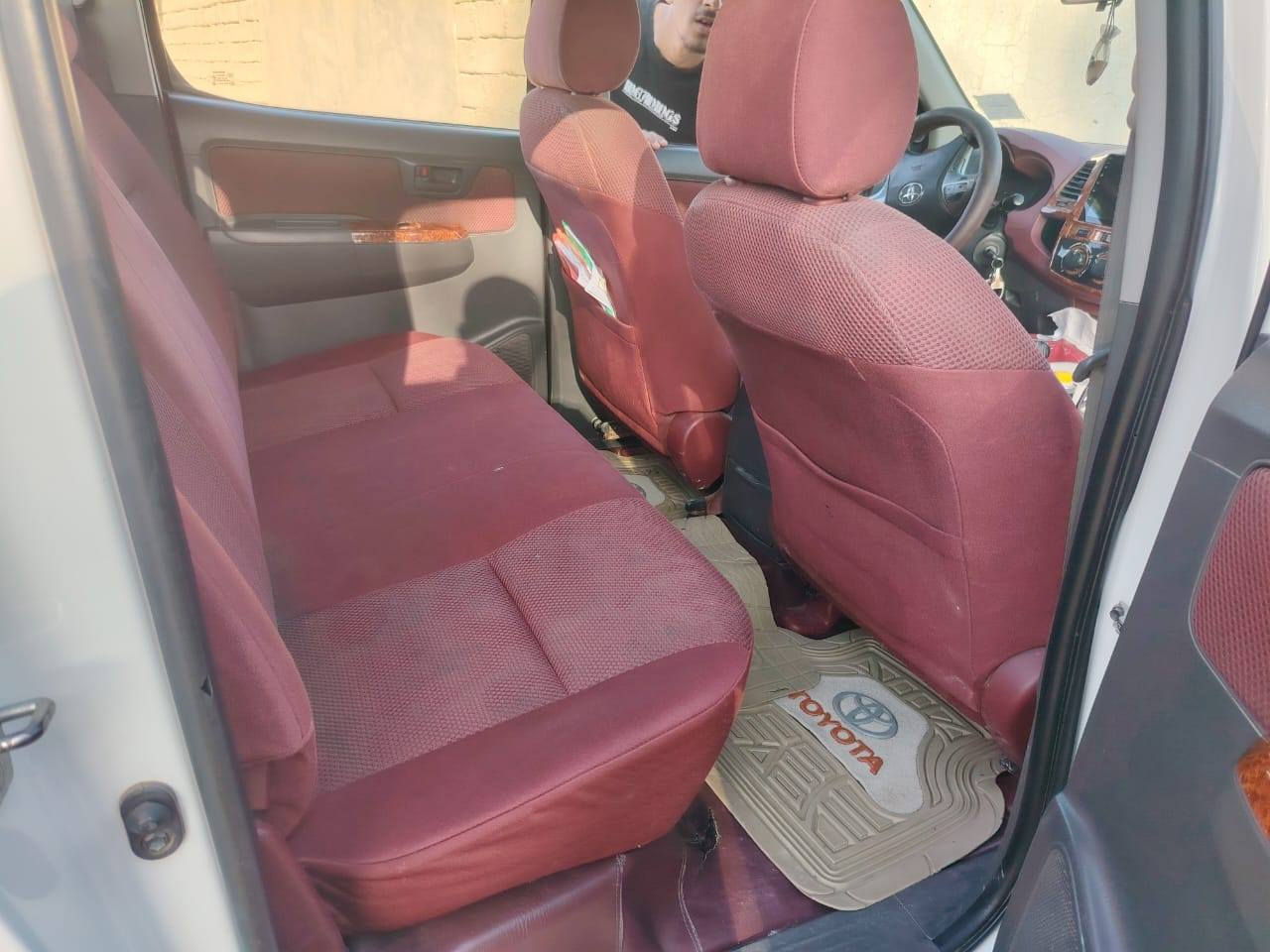 السلام عليكم  ١٤ الساير كويتي فول مكفول من الصبغ ماشي ٢٠٠ السيارة نظيفة بيها مكانين بارد كد شبر رقم ديالى  وسنوية جديد باسمنا سعر على الهاتف رب يحفظكم بدون مراوس *********** مكانها ديالى
