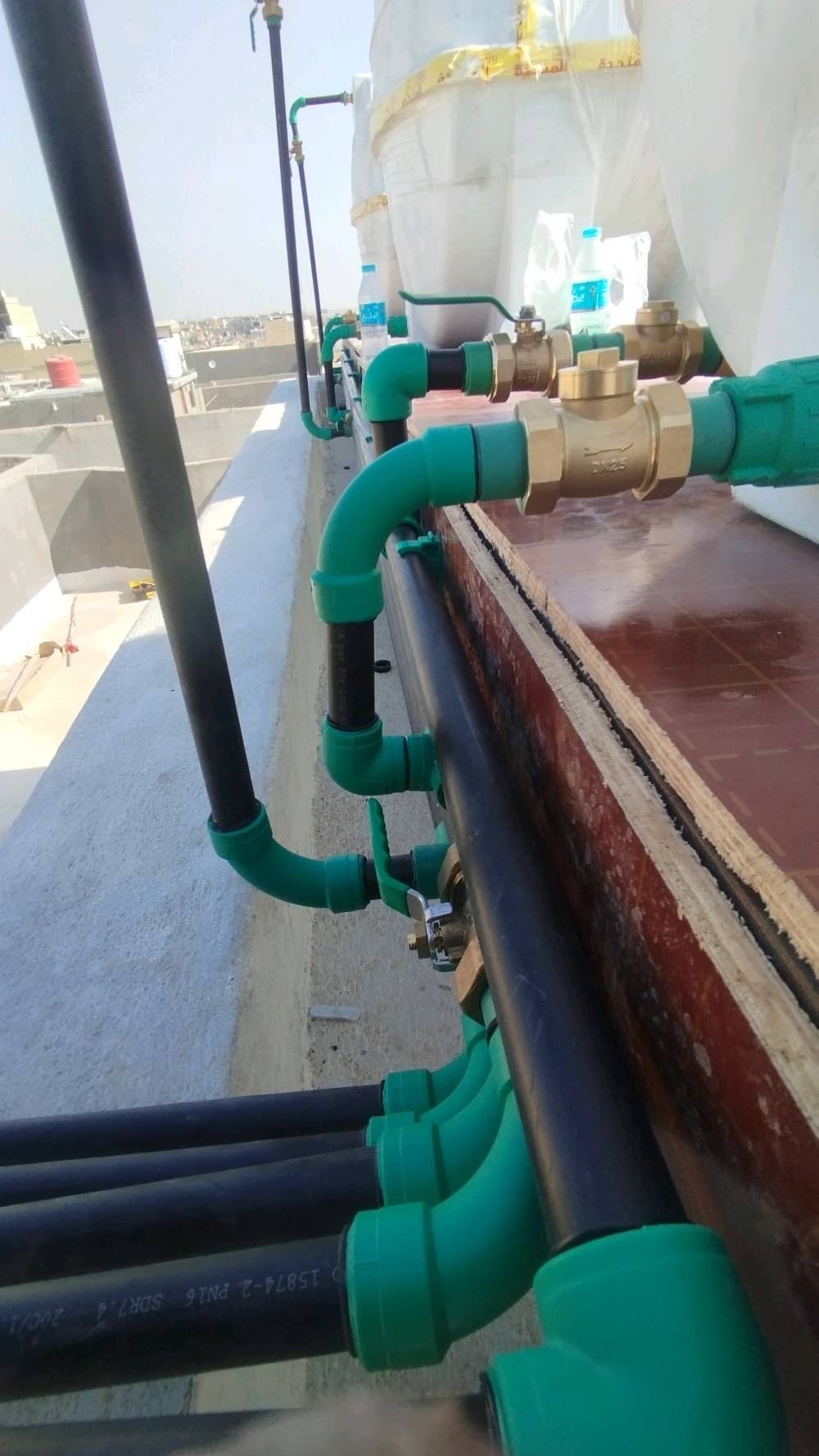 سباك تسيسات صحيه عامه ماء ومجاري تقطير السبالت الغاز عمل منضومه تانكيات 