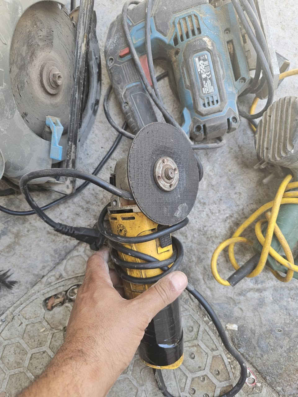سلام عليكم من رخثت الادمن
كلهن شغالات والسعر شلع ١٠٠الف مكاني بغداد


**إذا كنت صاحب هذا الإعلان وتريد حذفه لأي سبب، رجاءا أرسل رسالة إلى الدعم الفني**