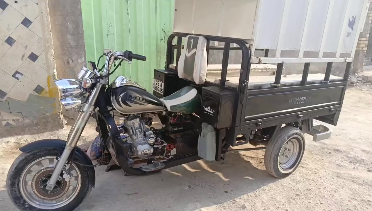 سلام عليكم ستوته البيع مديل 21 رقم وسنويه مكان نجف حي الرحمه مكلف بل نشر هذا رقم راعيهاا   ***********
