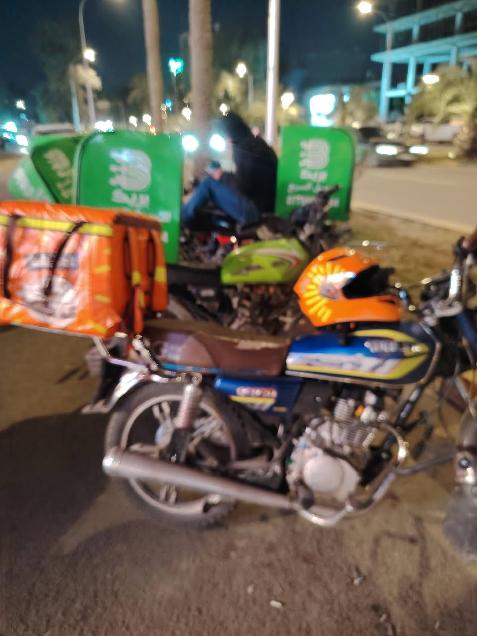 دراجه سولنك 5 كير موديل 23 أوراق كامله سعر 600 نظيفه رقمي وتساب *********** عنوان بغد
